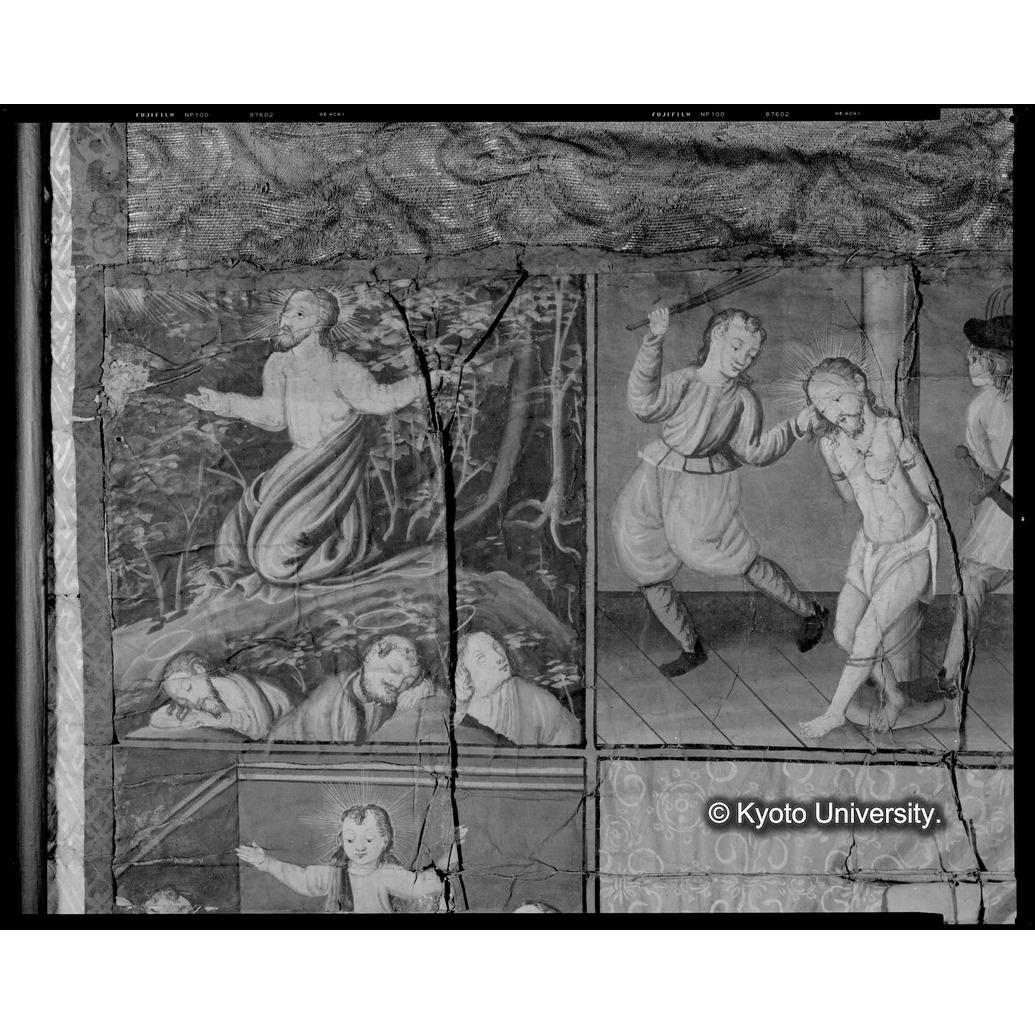 モノクロ写真（等倍・十五玄義第六図：折れ） (1)