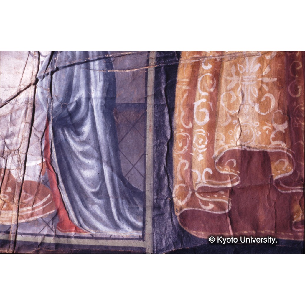 カラー写真（中央上段：カーテン・十五玄義第四図：マリア衣服） (1)