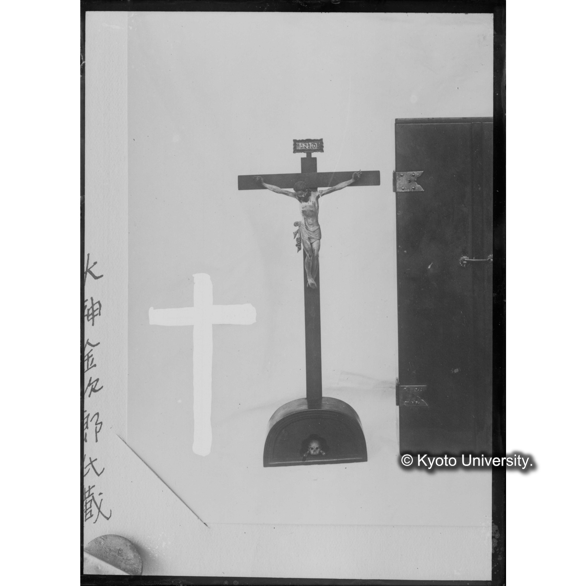 キリスト磔刑像（写真複写） (1)