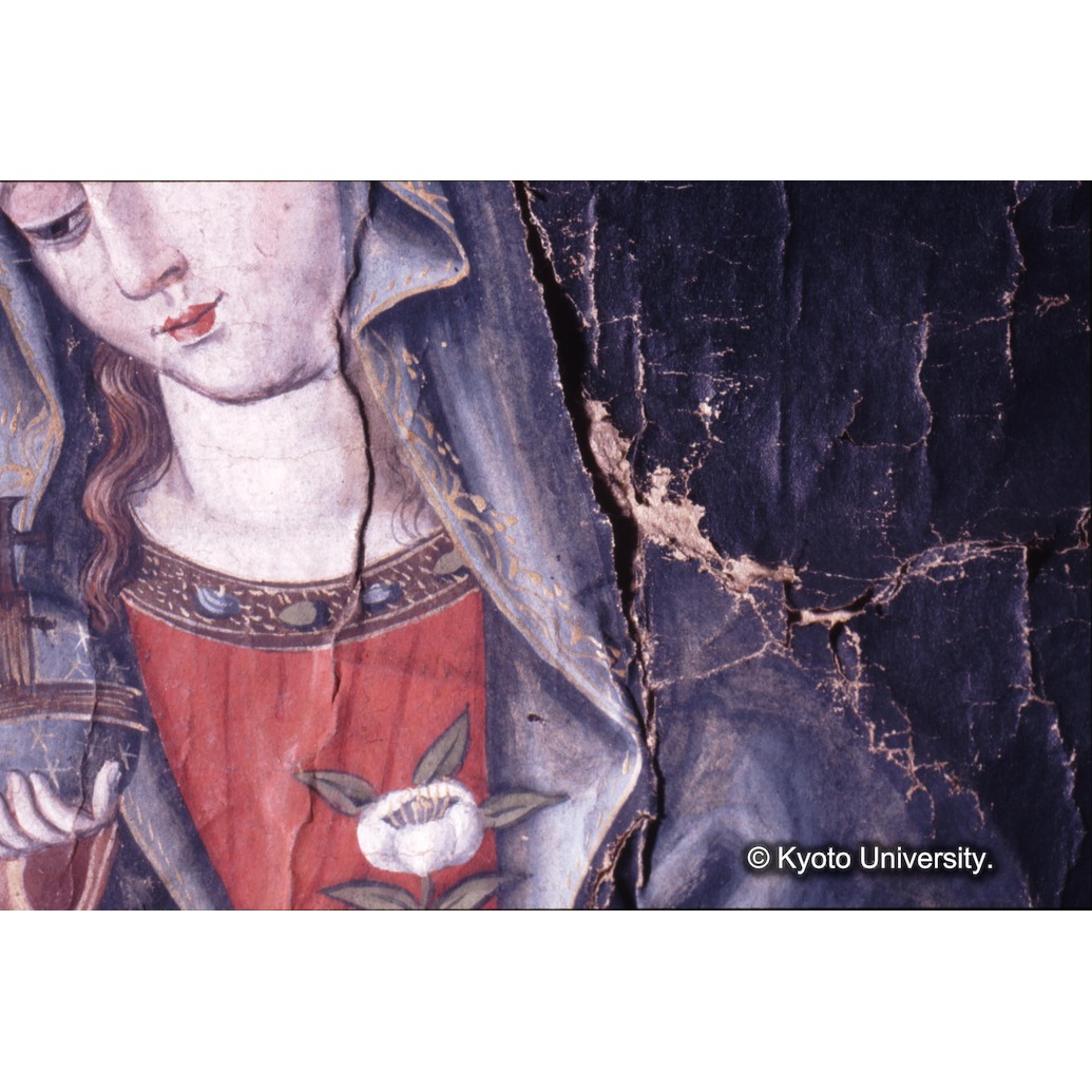 カラー写真（中央上段：マリア） (1)