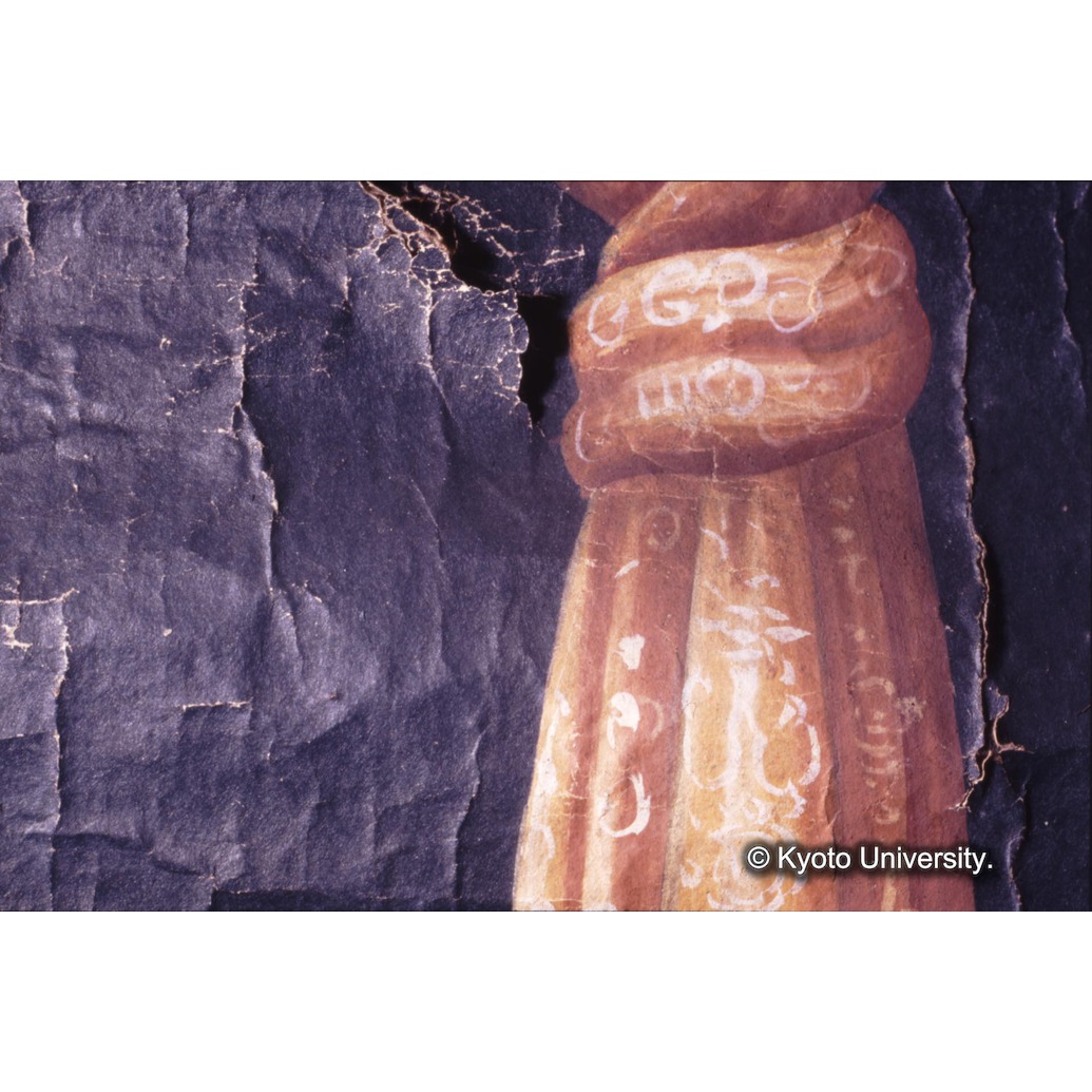 カラー写真（中央上段：カーテン） (1)