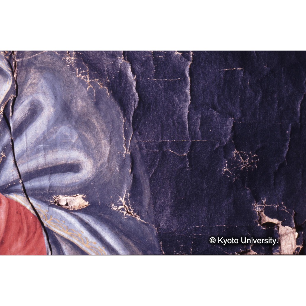 カラー写真（中央上段：マリア衣服） (1)