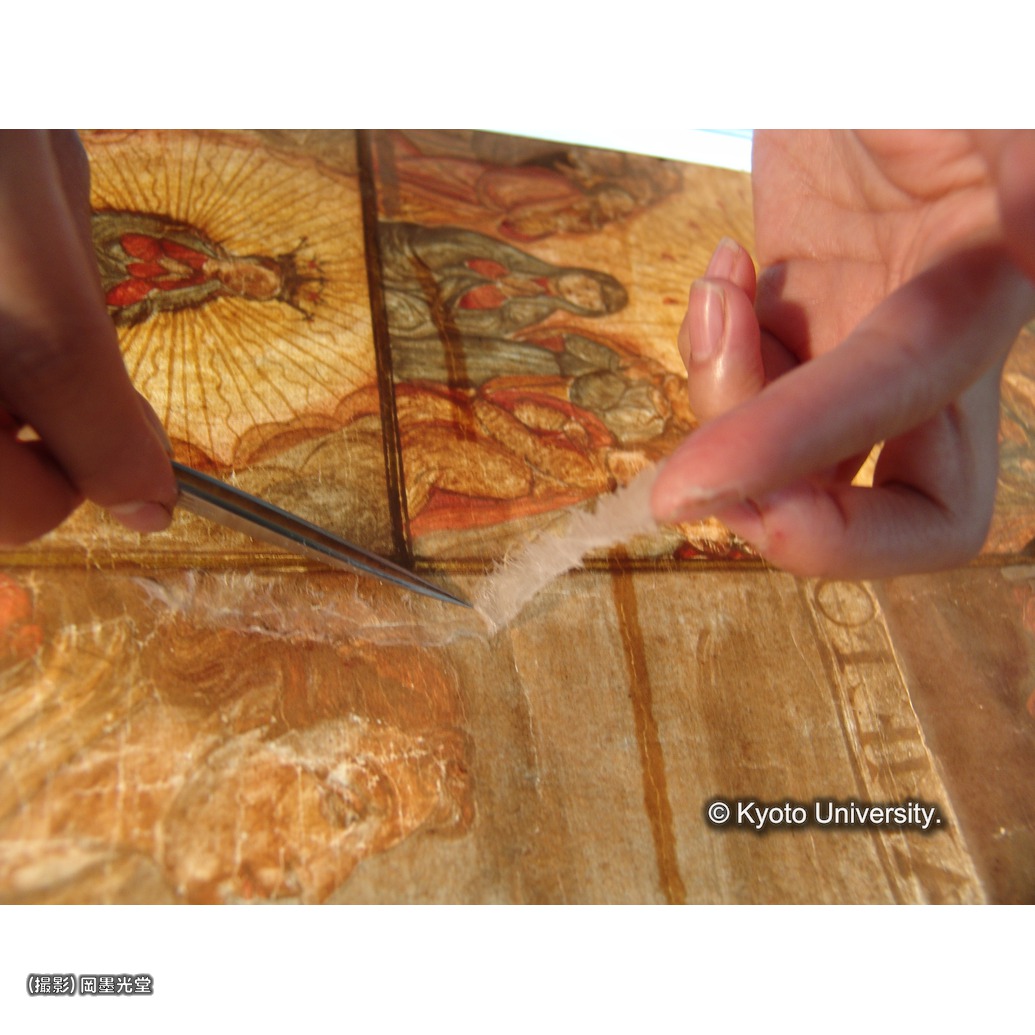 １回目裏打ち直後補強 (1)