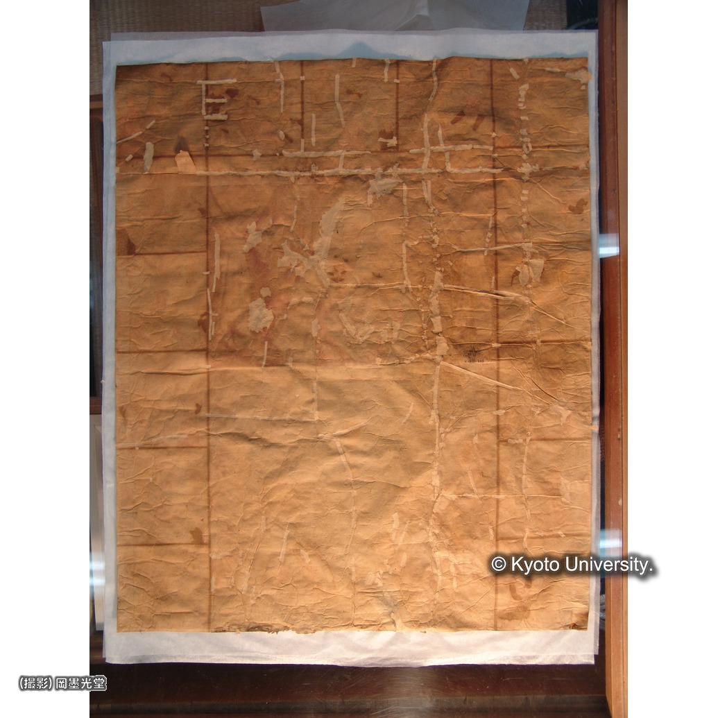 斜光写真・補紙後（下から・本紙裏面） (1)