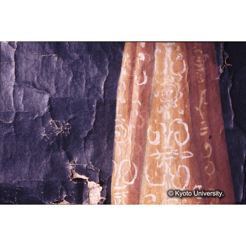 カラー写真（中央上段：カーテン） (1)