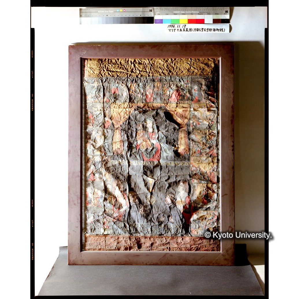 斜光線写真（左から：全図・枠付表面） (1)