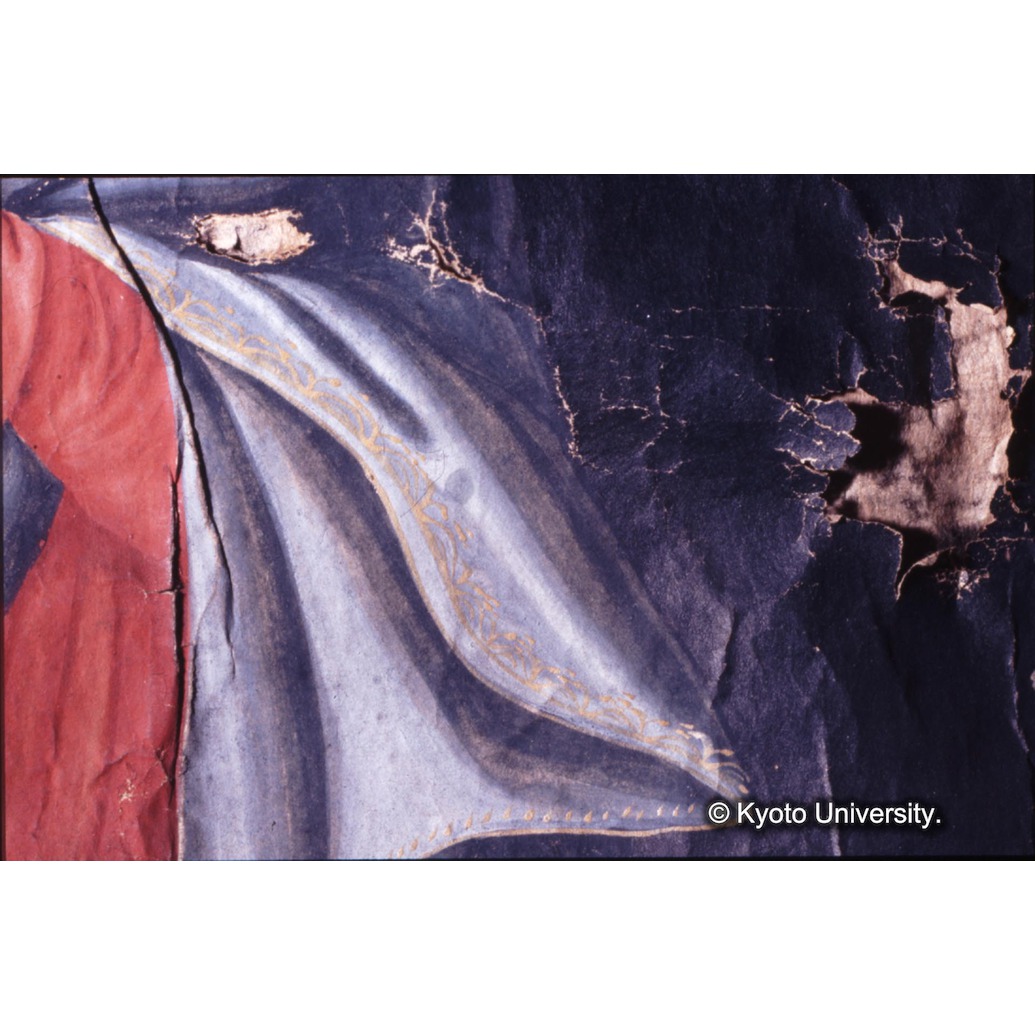 カラー写真（中央上段：マリア衣服） (1)