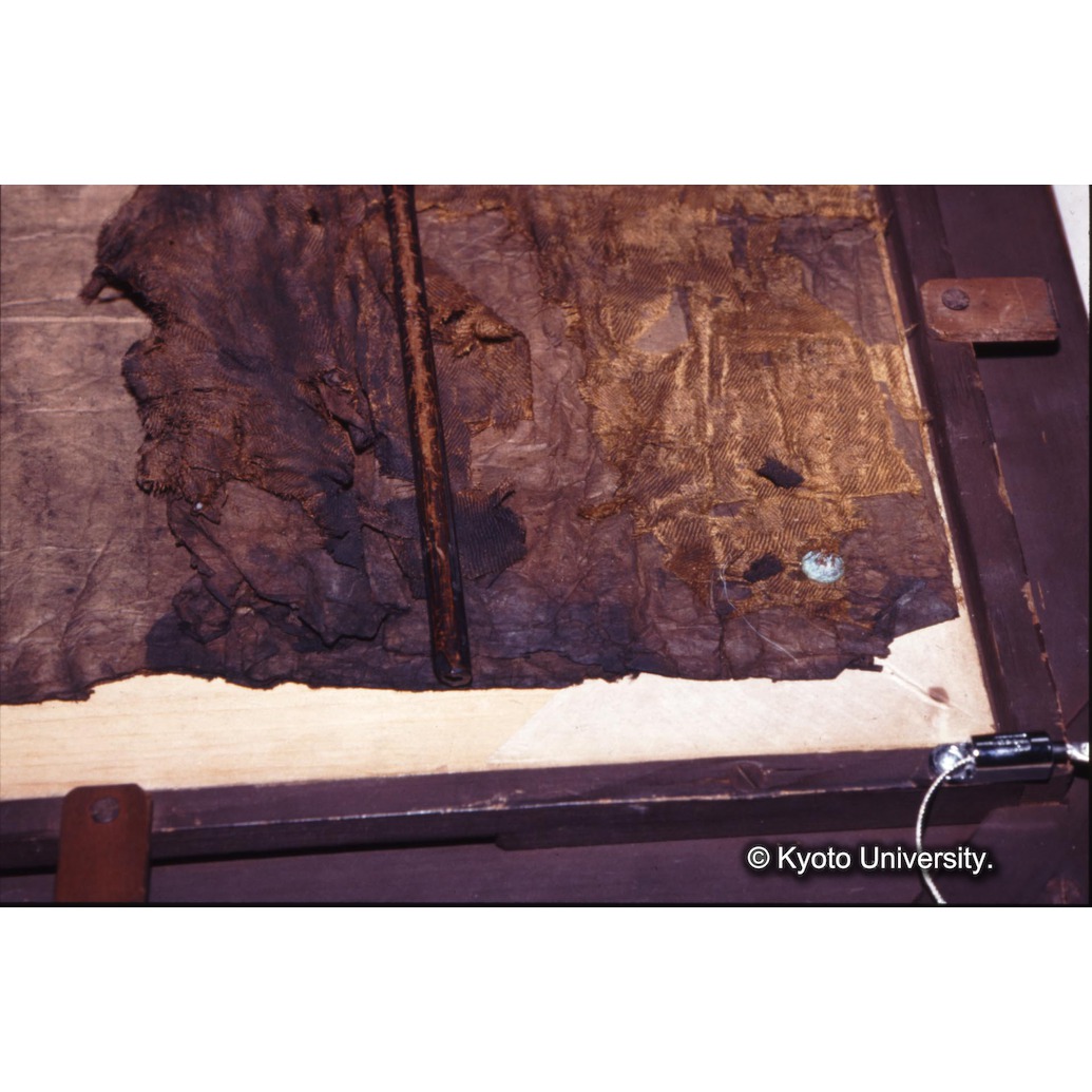 カラー写真（額付裏面） (1)