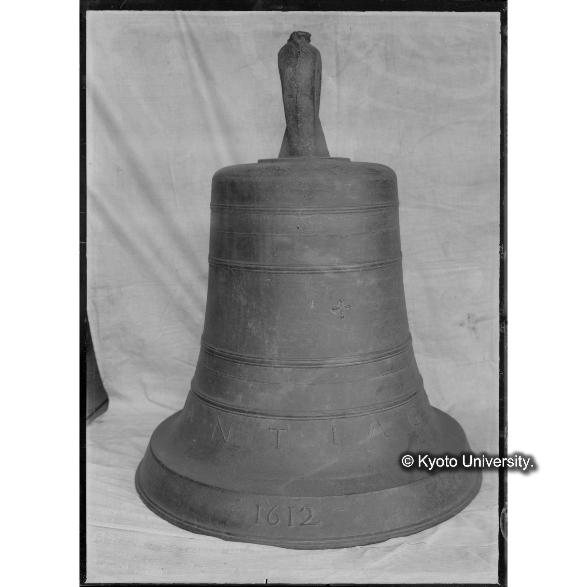 大分県中川神社クルス紋遺鐘　 (1)