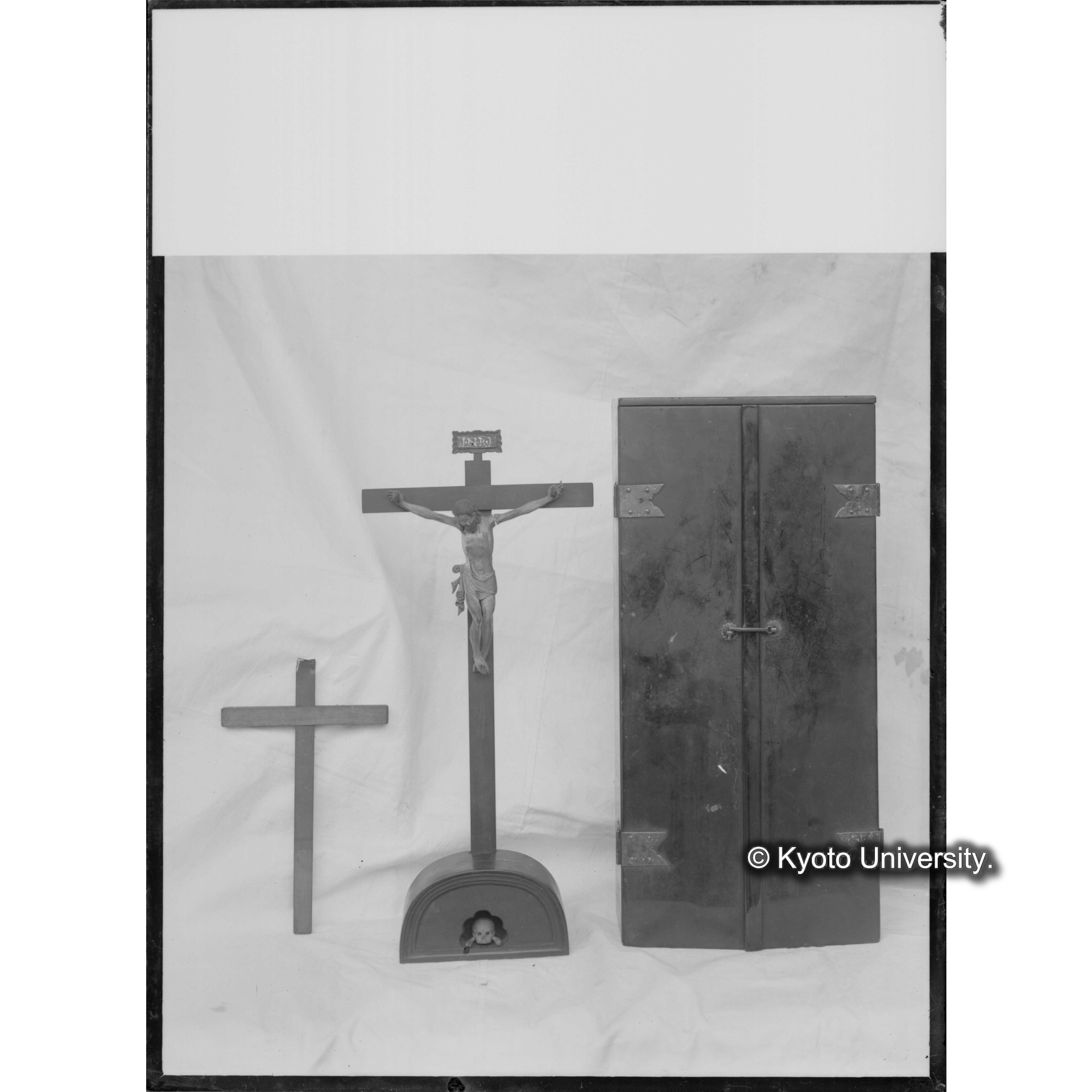 キリスト磔刑像 (1)