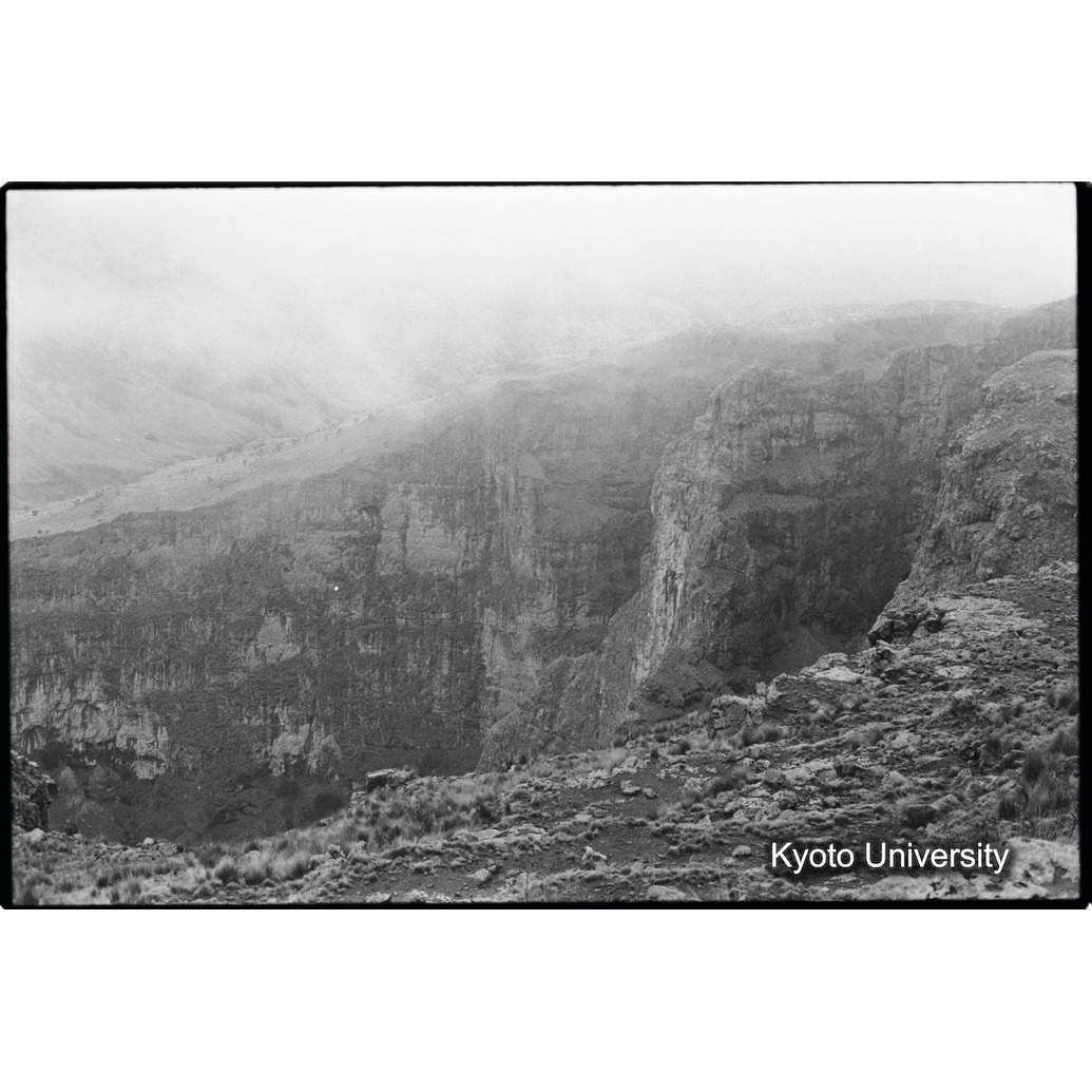 [１７コマ目]「エミエット台地の北斜面」 (1)