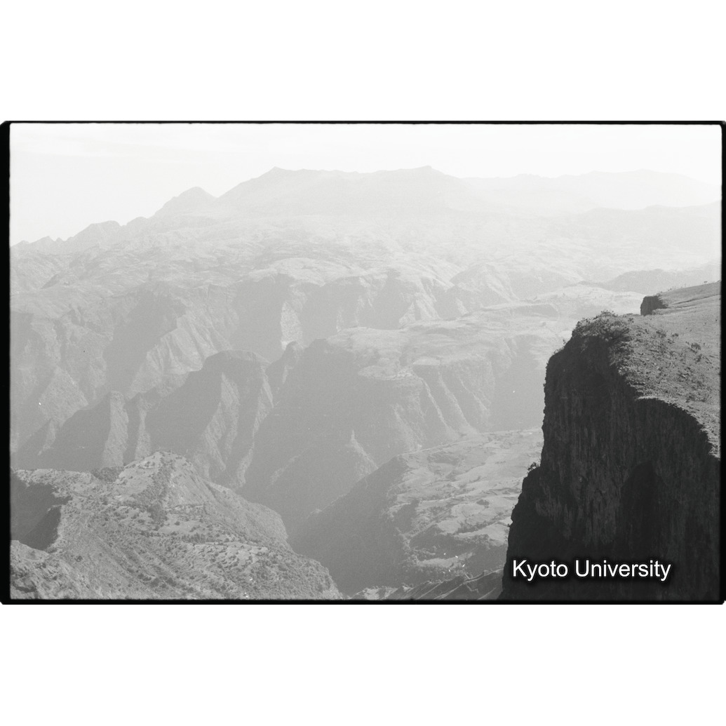 [２７コマ目]「アンバラスの北西面とアンバ群」 (1)