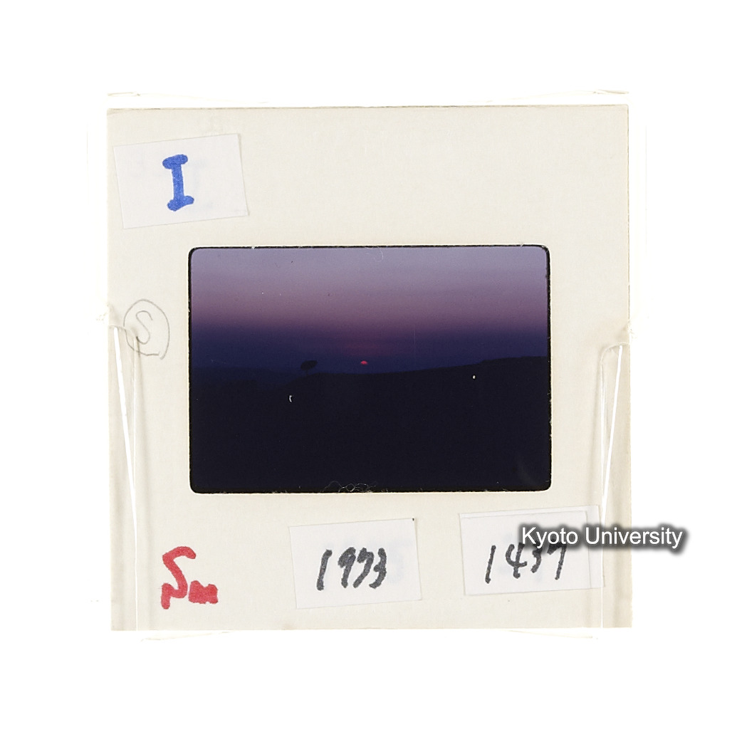 Sm　1973　1437 (2)