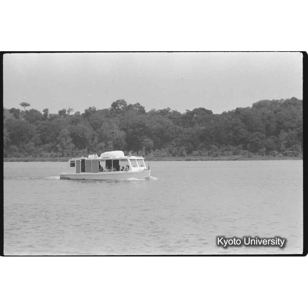 [8コマ目]「遊覧船」 (1)