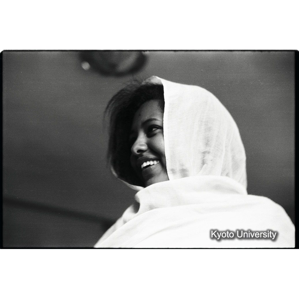 [３１コマ目]「アムハラ族の女性（３）」 (1)