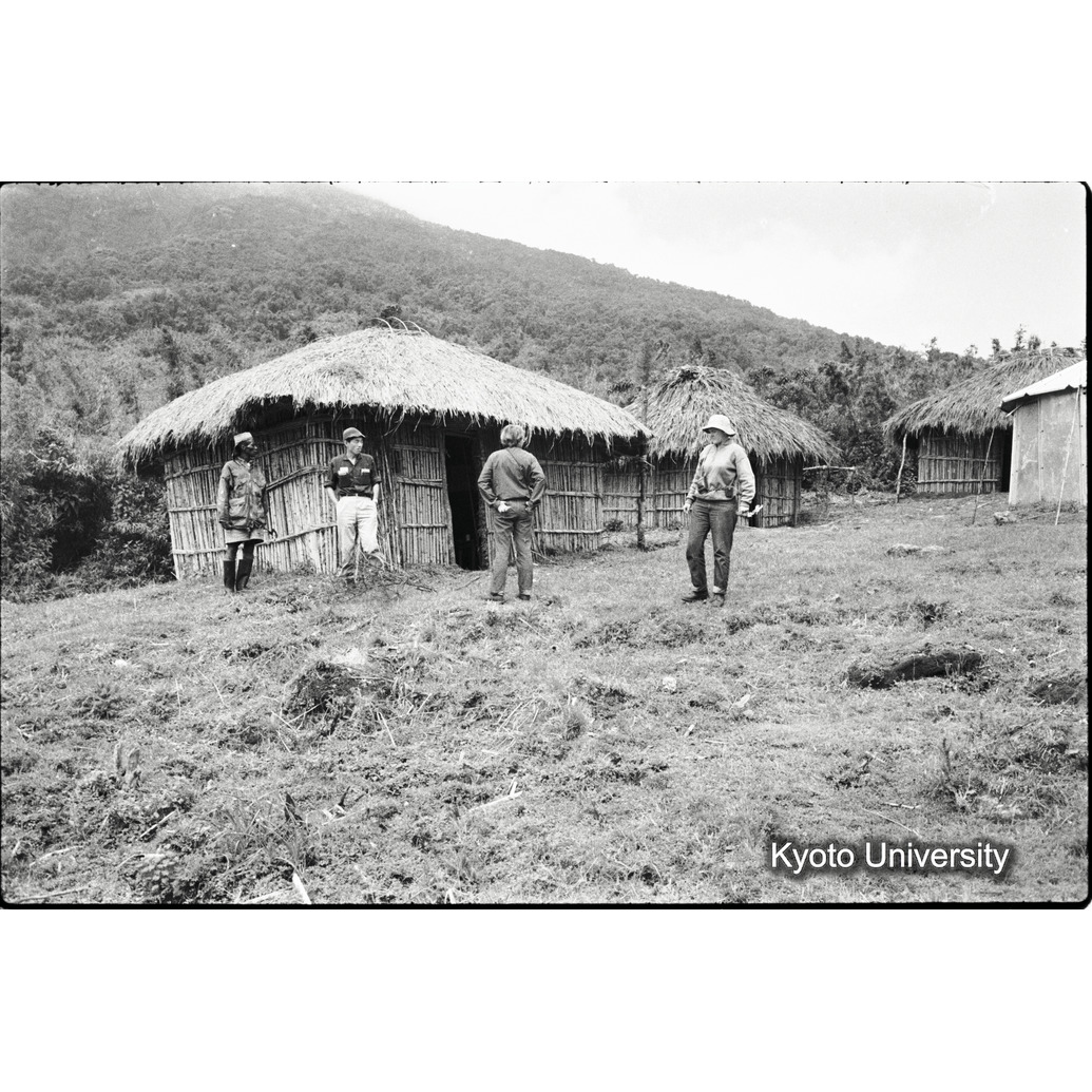 [10コマ目]「基地のサドルハット」 (1)