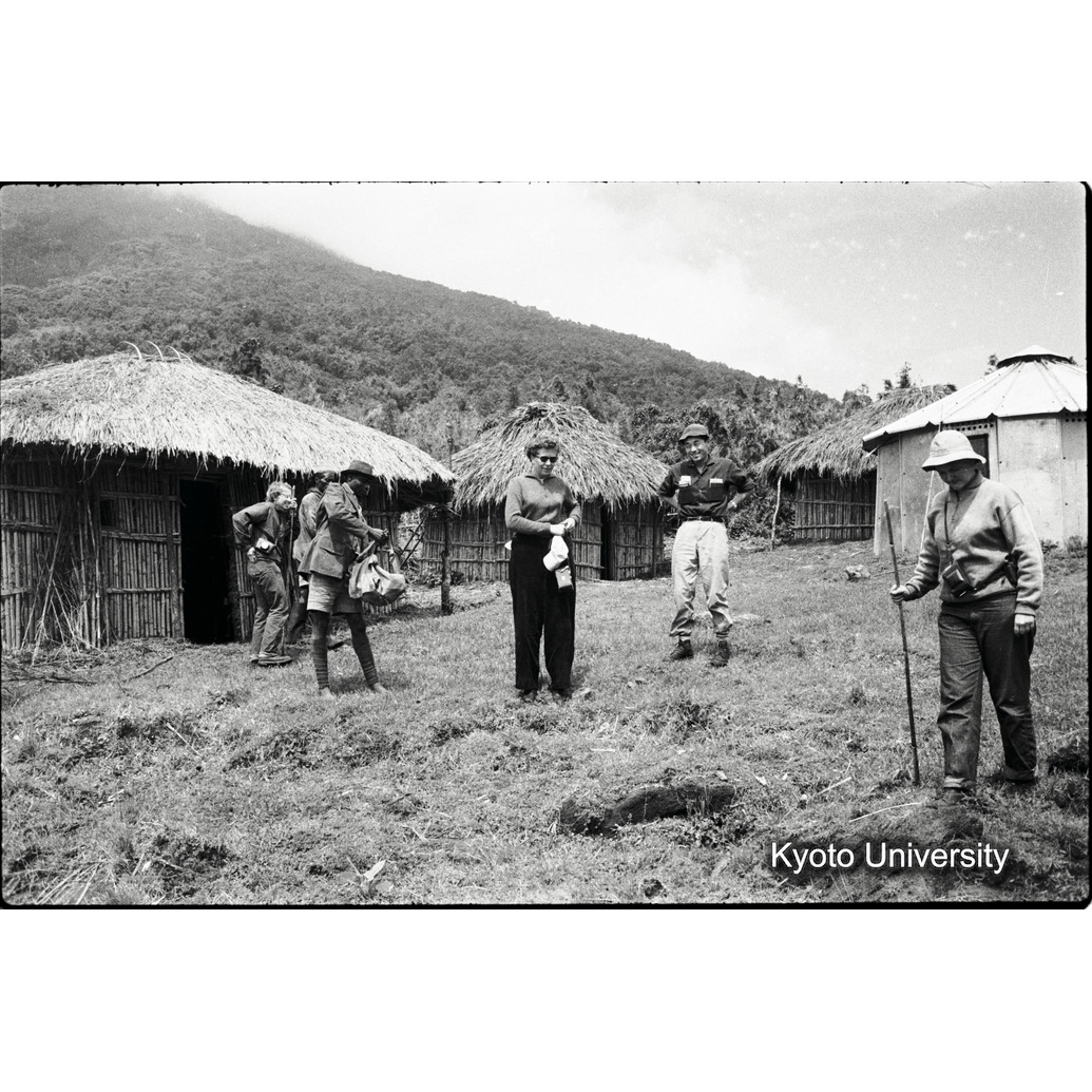 [12コマ目]「基地の風景」 (1)