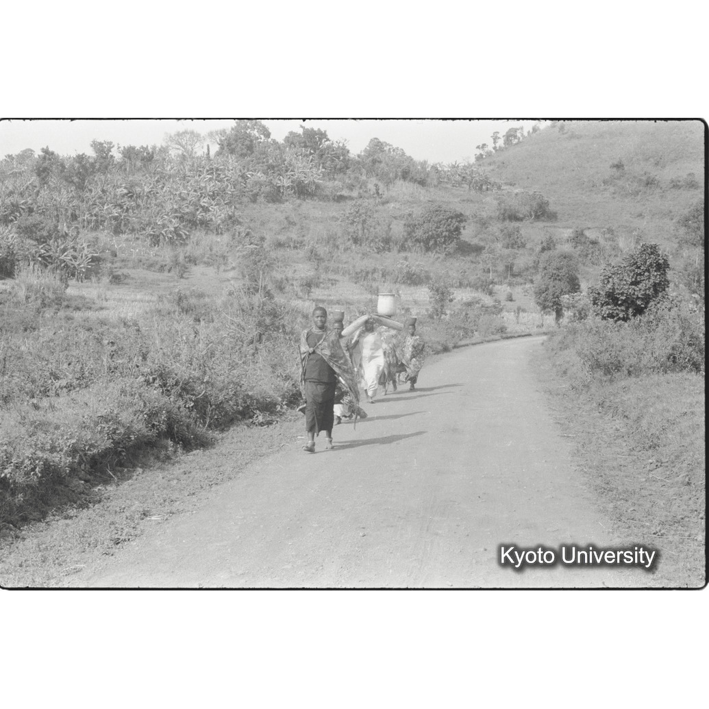 [８コマ目]「コンゴの旅（１）」 (1)