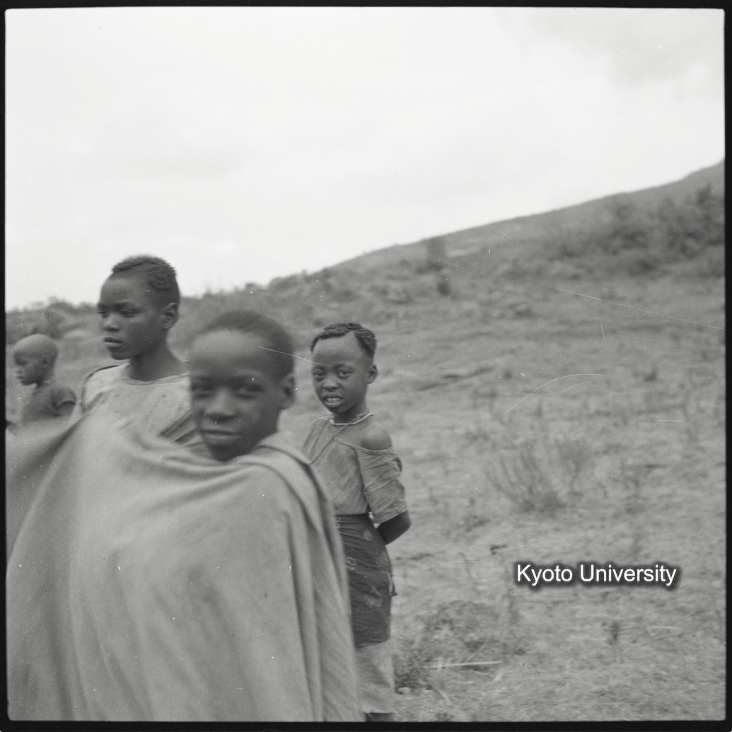 [７コマ目]「ニャロワンダの子どもたち」 (1)