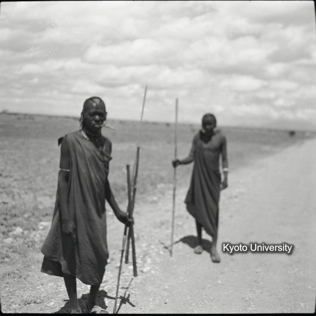 [4コマ目]「マサイのモラン」 (1)