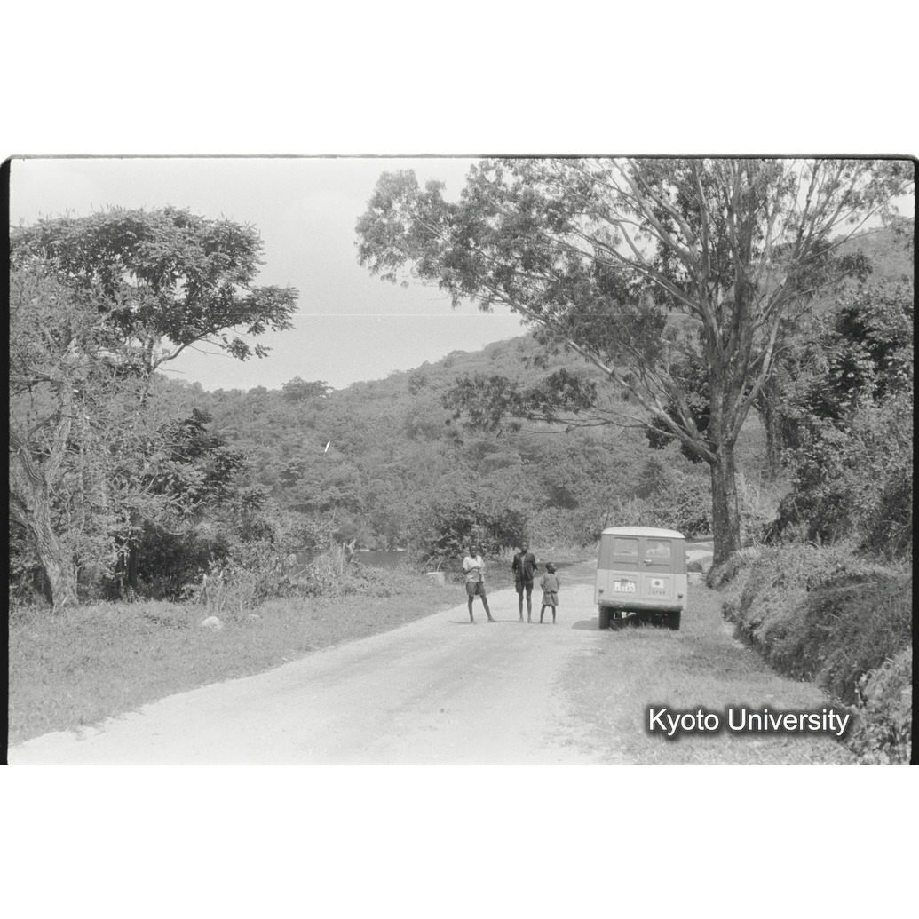 [3コマ目]「キロソ村を去る（３）」 (1)