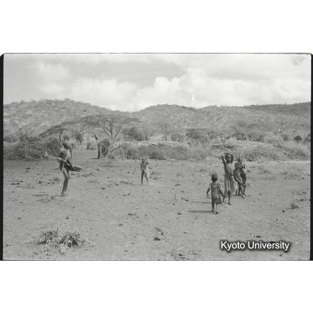 [9コマ目]「マサイとホームステッド」 (1)