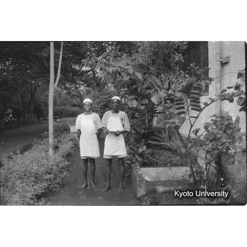 [30コマ目]「レストランのボーイ」 (1)