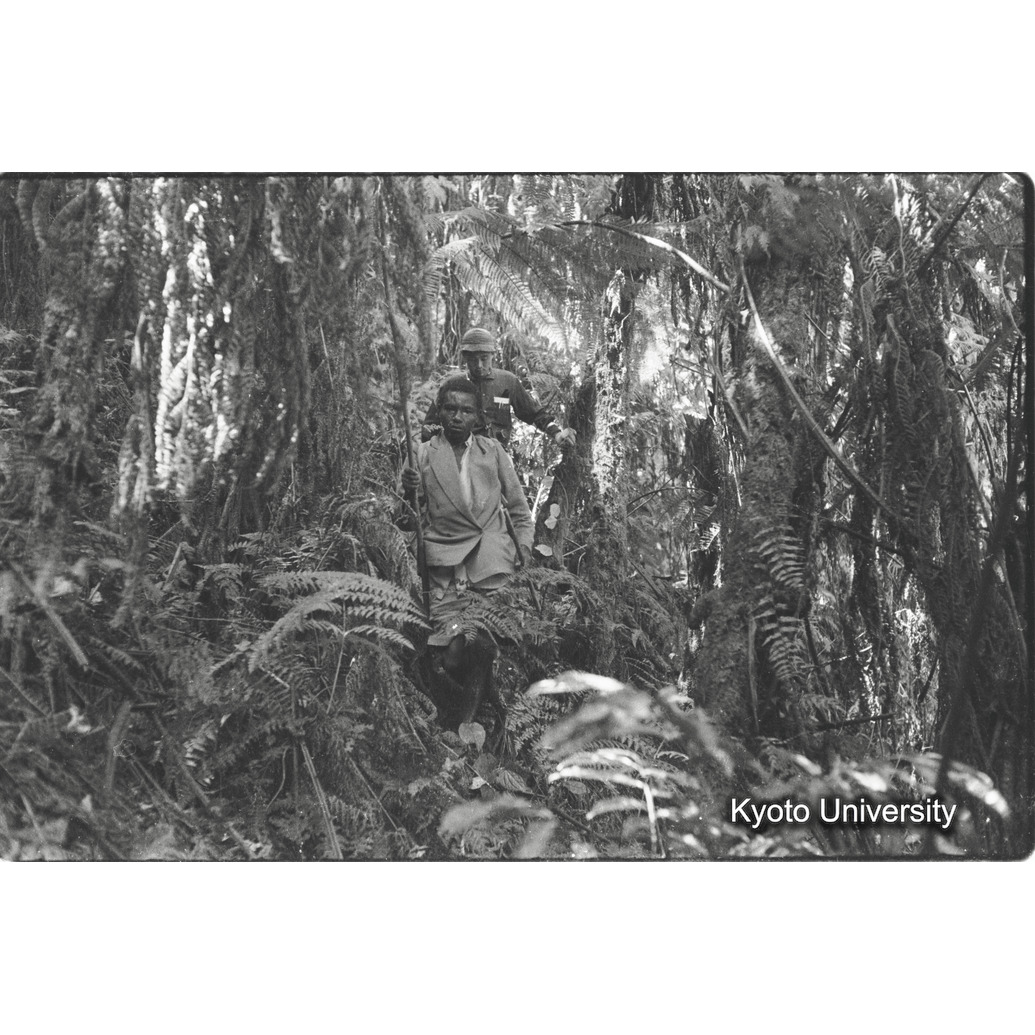 [9コマ目]「調査行」 (1)