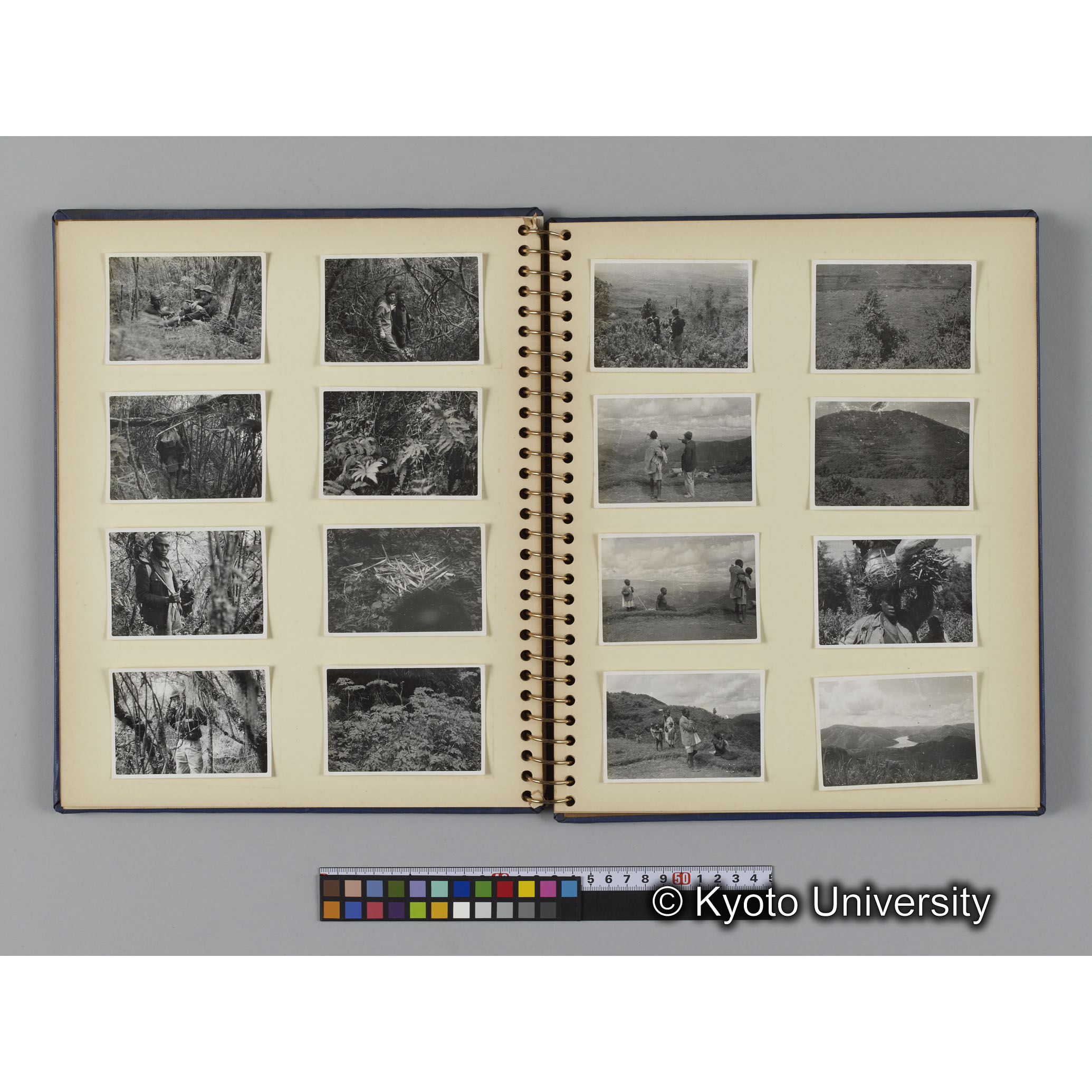 [見開き６]「調査風景」 (1)