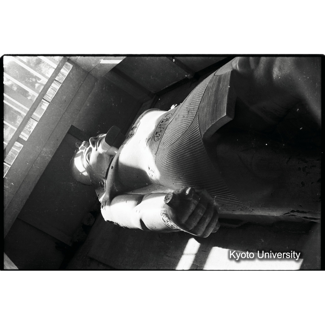 [２コマ目]「トランジットのエジプト」「×」 (1)