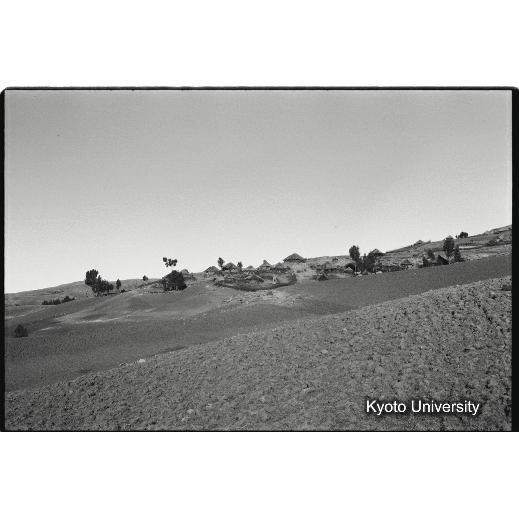 [２５コマ目]「ギーチの村」 (1)