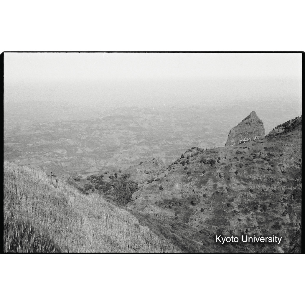 [３０コマ目]「セミエン高地の眺望」 (1)