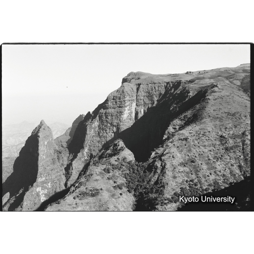 [３６コマ目]「エミエットゴゴの頂上（３）」 (1)