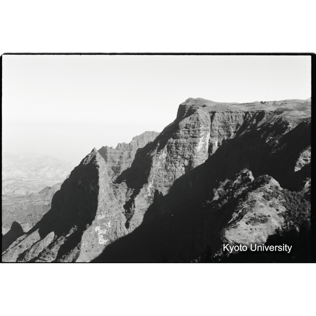 [３８コマ目]「エミエットゴゴの頂上（５）」 (1)