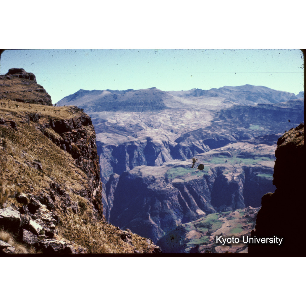 Sm　1973　48　（N）[赤色, 丸囲み] (1)