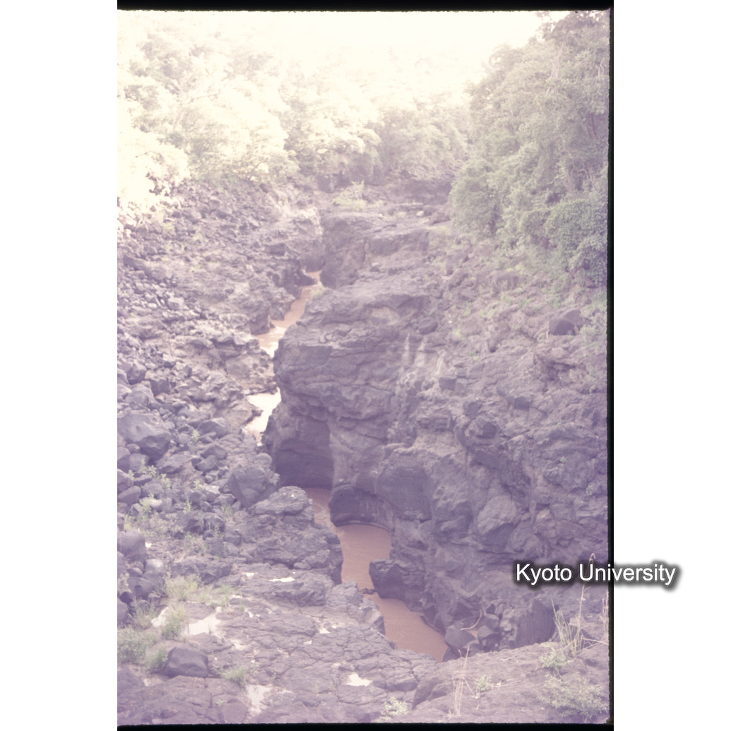 Sm　1973　1147 (1)