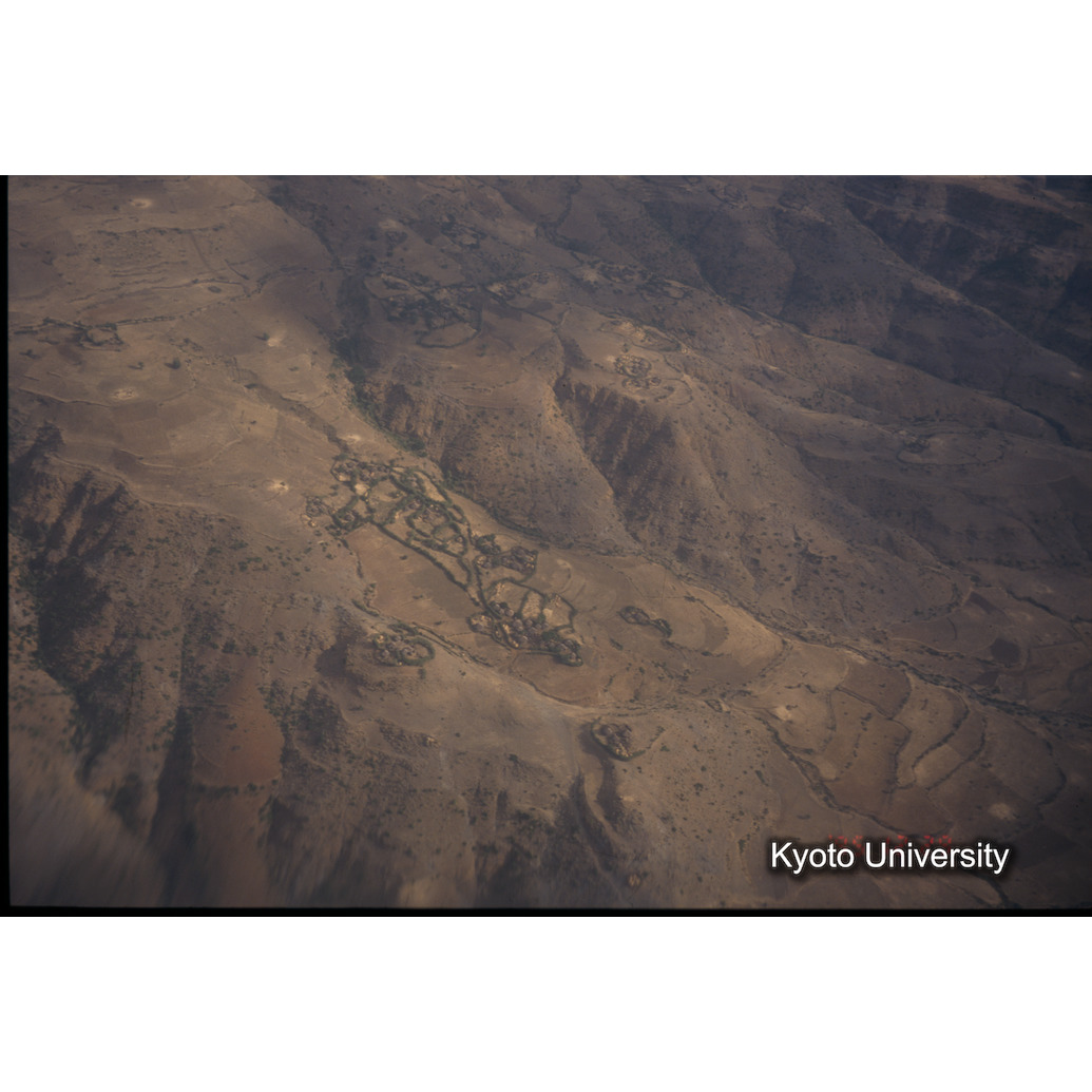 Sm　1973　R8　●[赤色シール] (1)