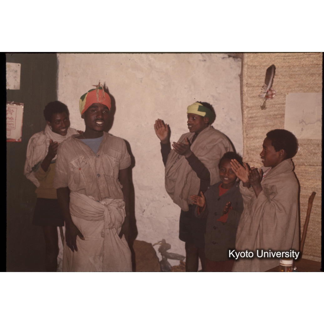 Sm　1973　1448 (1)