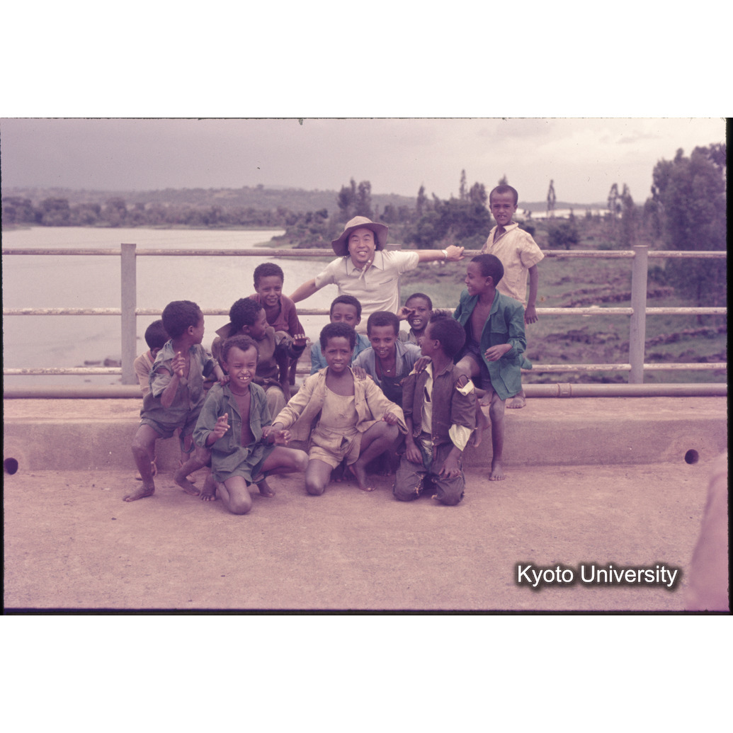 Sm　1973　1522 (1)