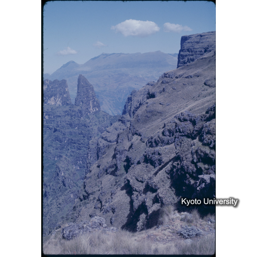 Sm　1973　1527 (1)