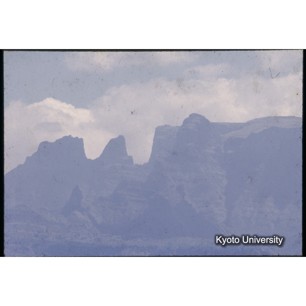 Sm　1973　1547 (1)