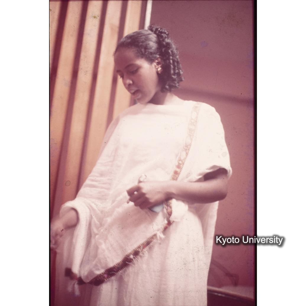 AdAb　1973　37 (1)