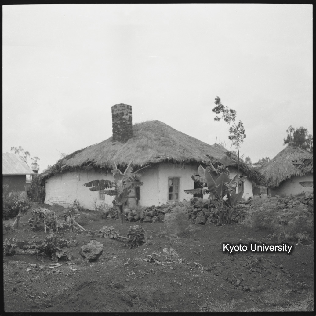 [１コマ目]「トラベラーズ・レスト」 (1)