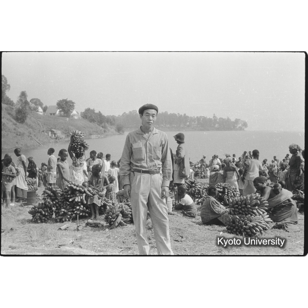 [３５コマ目]「バナナ市場（４）」 (1)