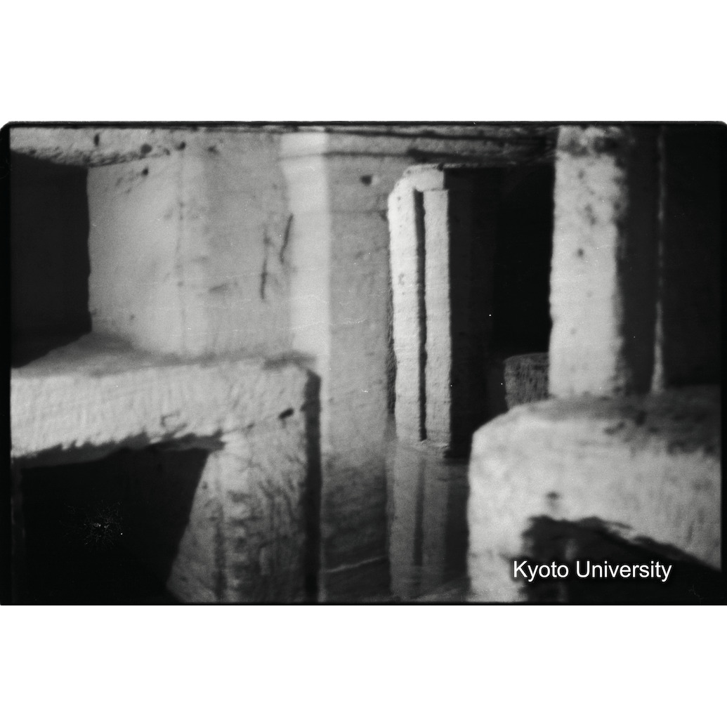 [２５コマ目]「トランジットのエジプト」「×」 (1)