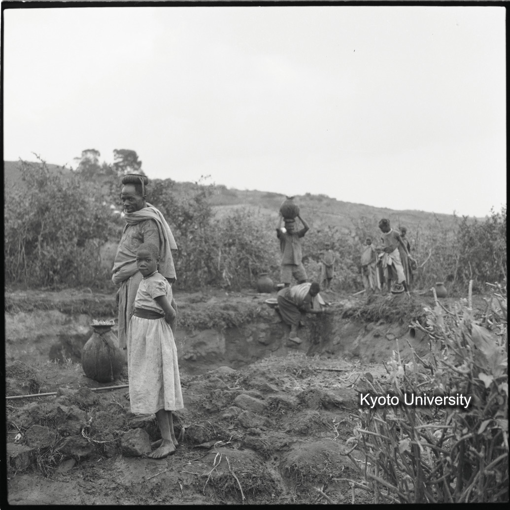 [5コマ目]「水汲み場」 (1)