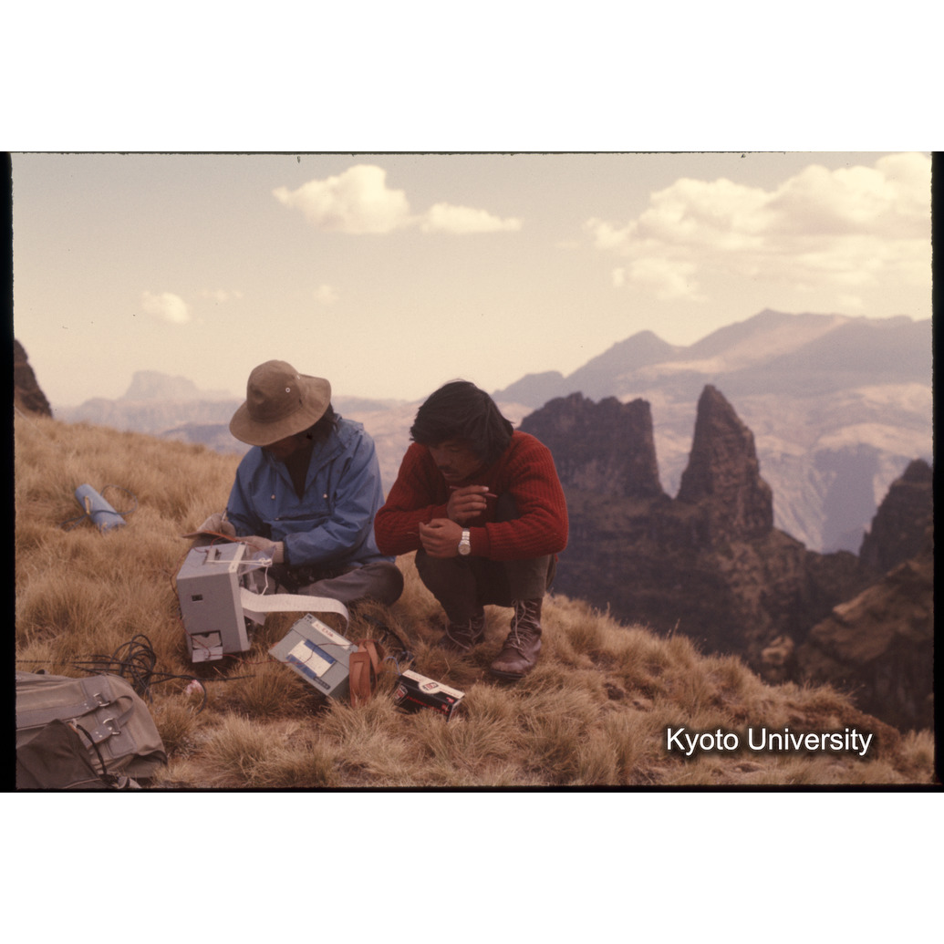 Sm　1973　1120 (1)