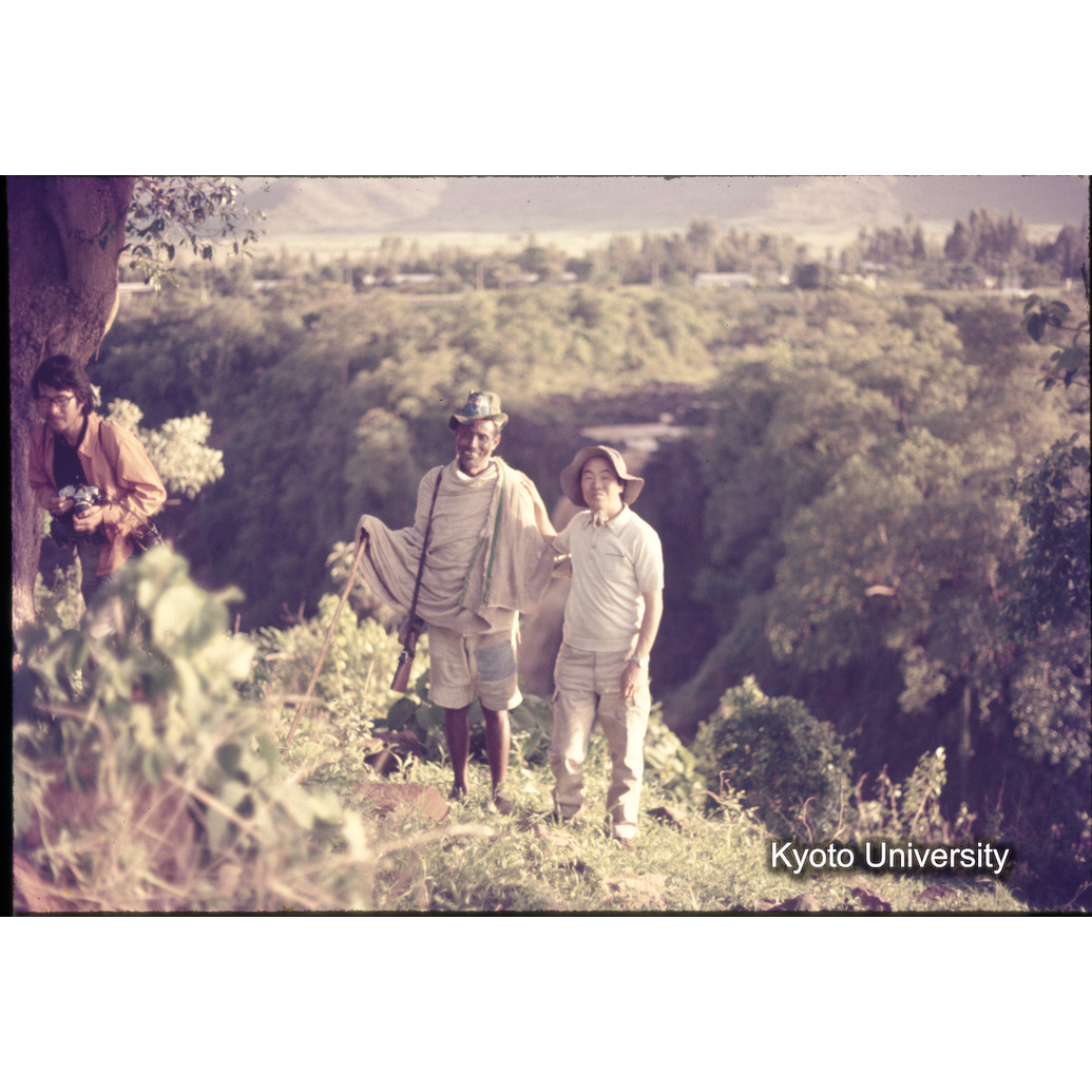 Sm　1973　1447 (1)