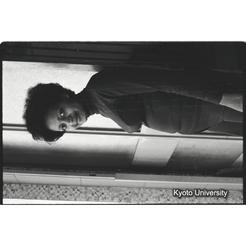 [２６コマ目]「アムハラ族の女性（１）」 (1)