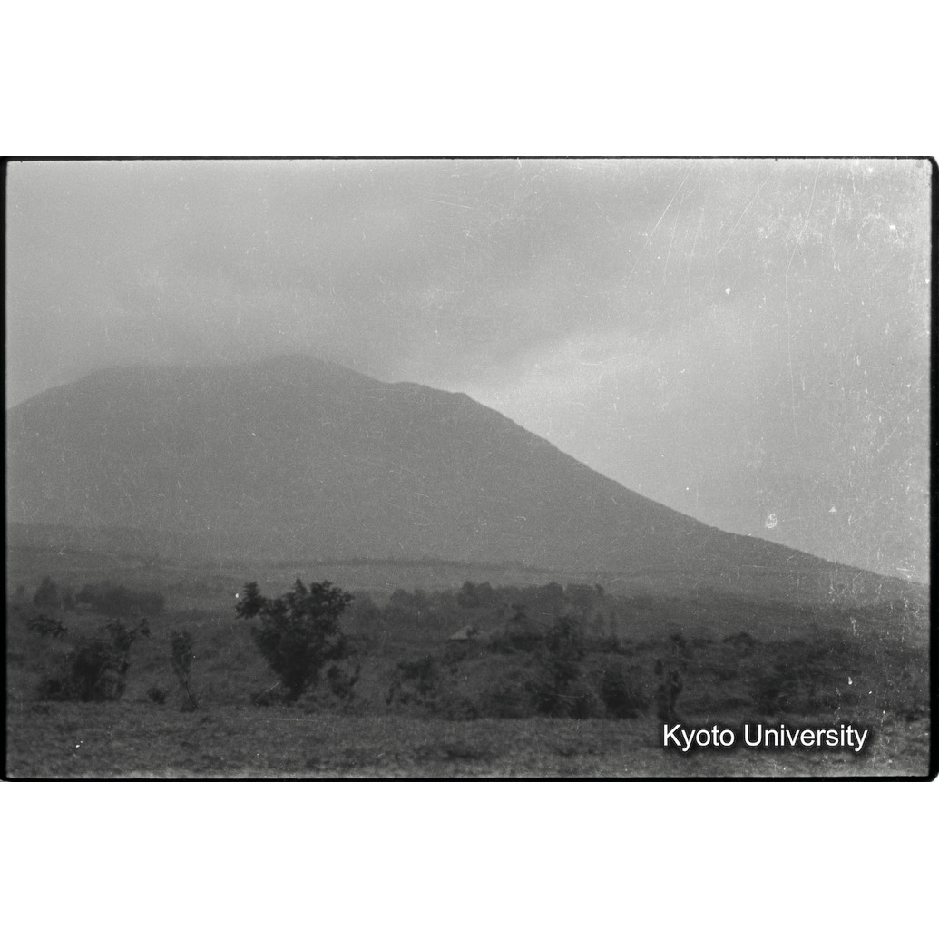 [２４コマ目]「カフジ山（２）」 (1)